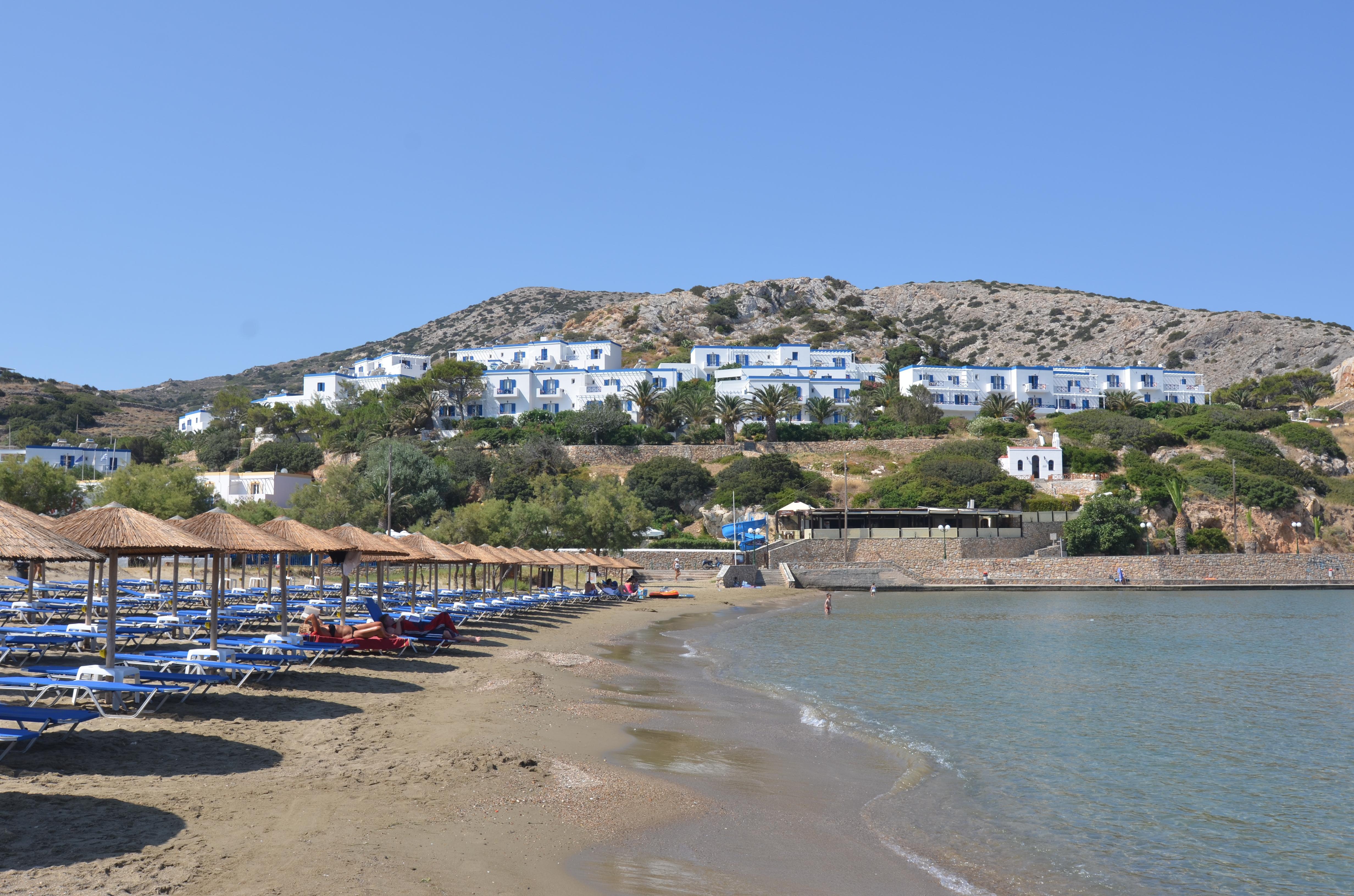 Dolphin Bay Seaside Resort & Suites Galissas Exteriör bild