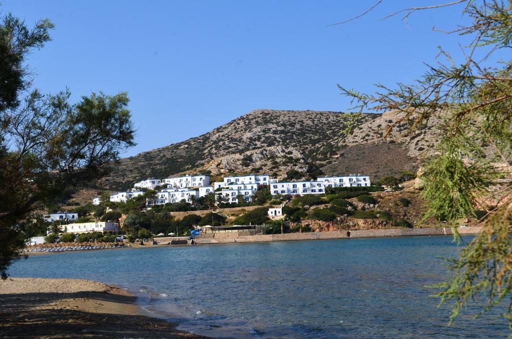 Dolphin Bay Seaside Resort & Suites Galissas Exteriör bild