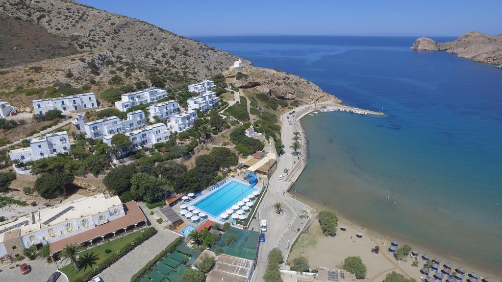 Dolphin Bay Seaside Resort & Suites Galissas Exteriör bild