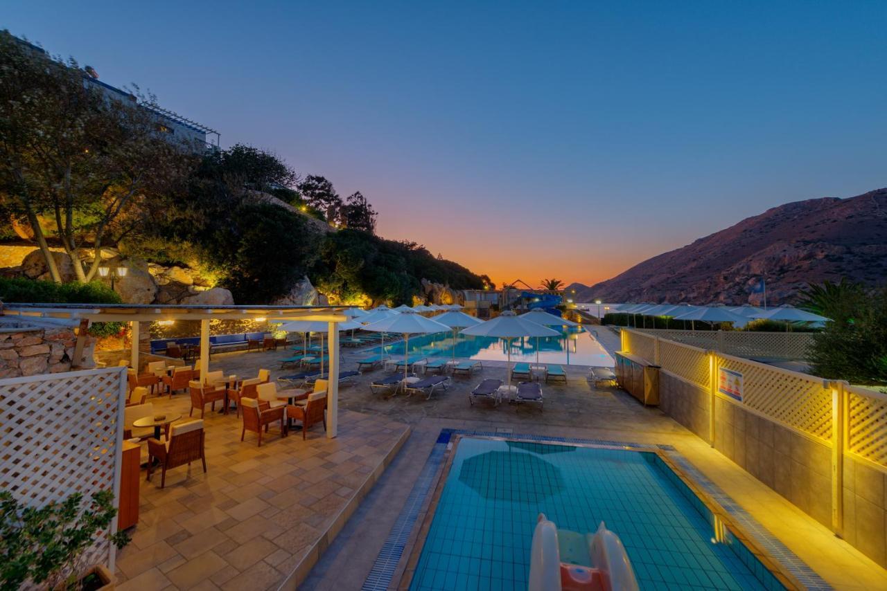 Dolphin Bay Seaside Resort & Suites Galissas Exteriör bild